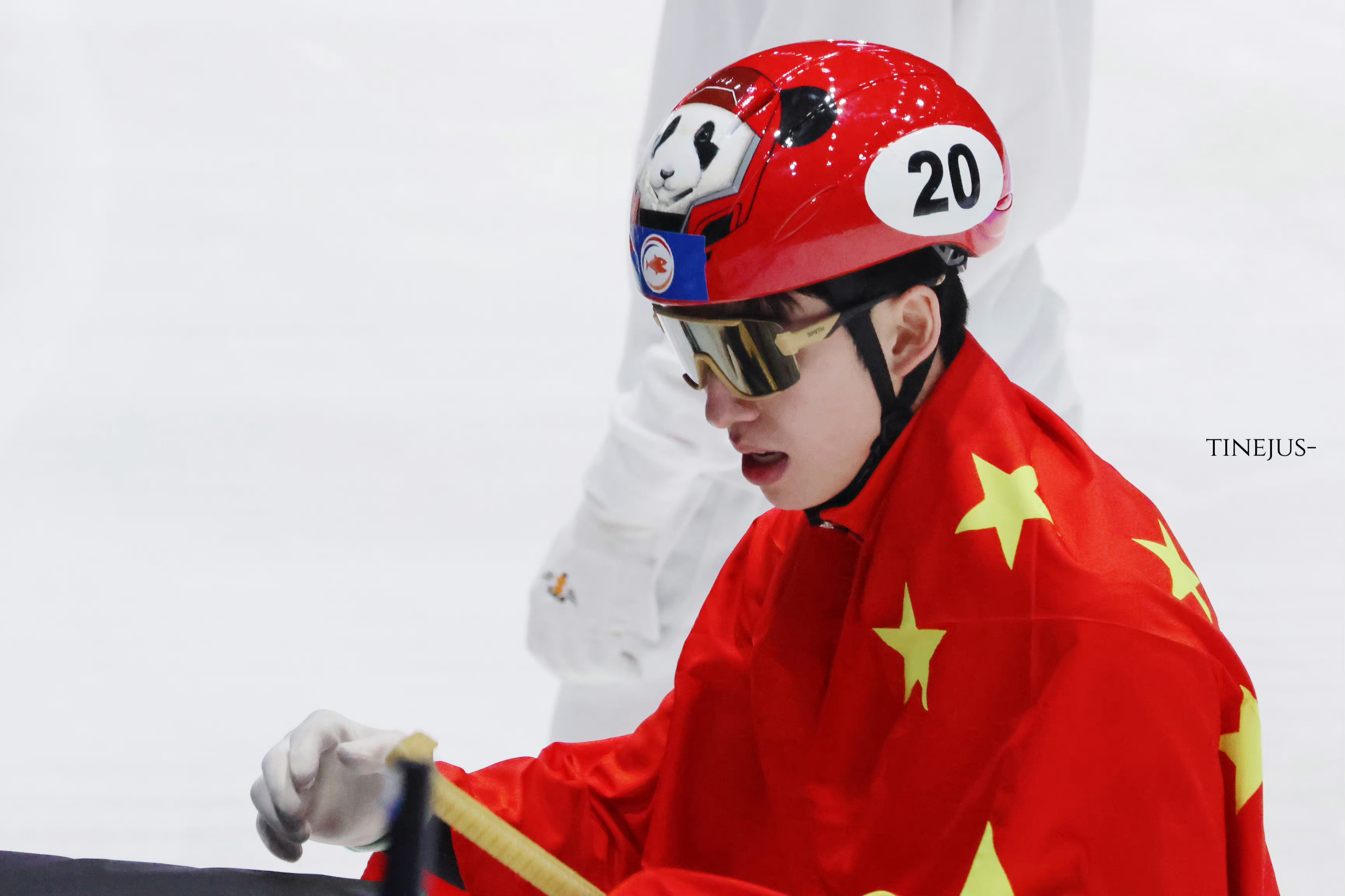 林孝埈代表中国参赛，自豪之旅与自然美景的交融