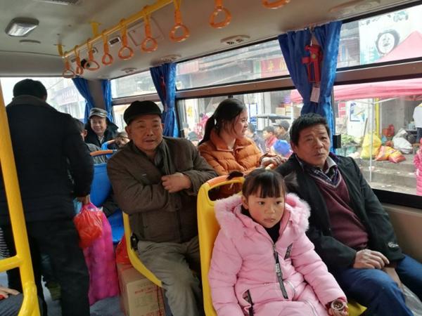 桂林公交车与多车相撞事件，深度分析与个人视角观察