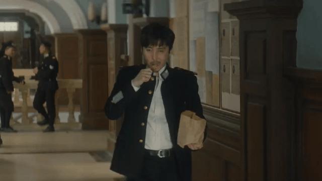 全球股市最新行情与小巷美食的双重探索