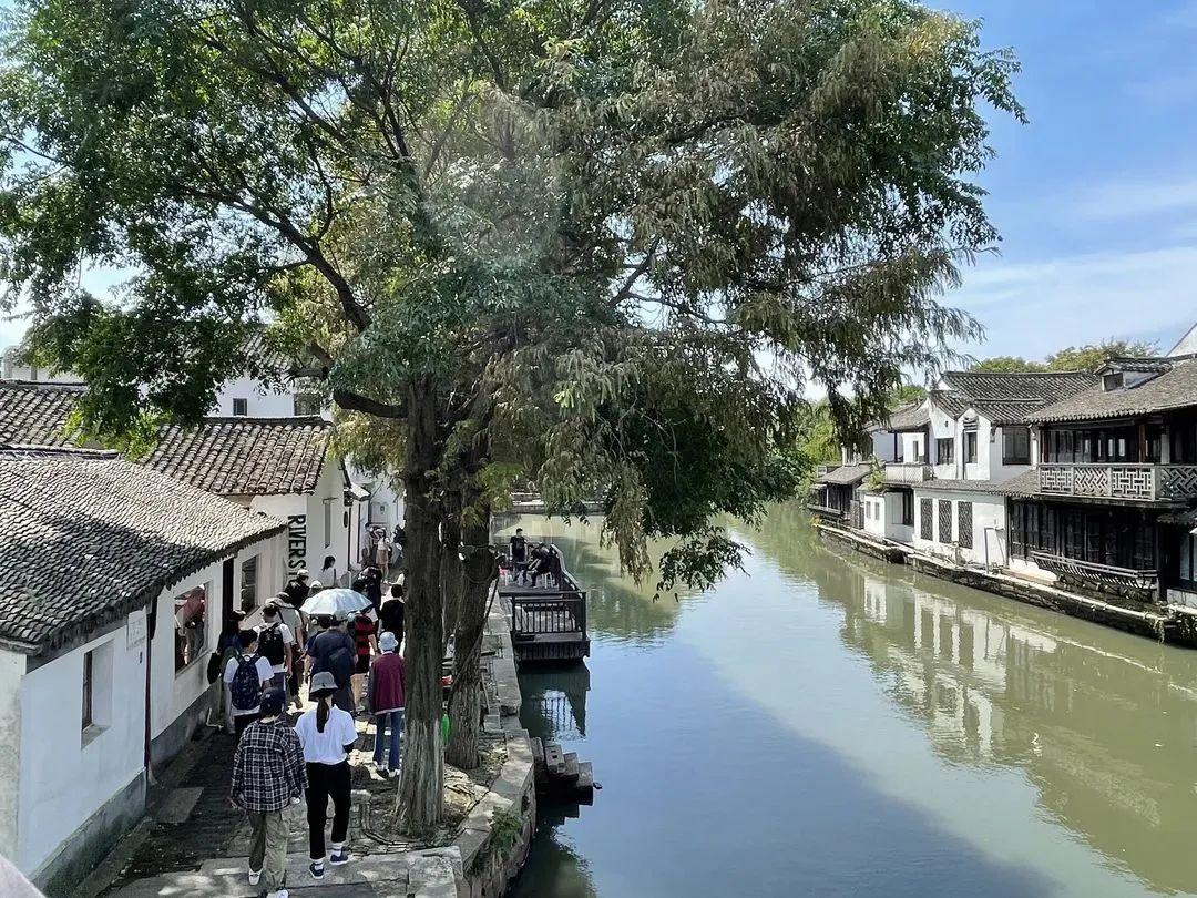 最新款汽车报价与探索自然美景之旅的双重体验