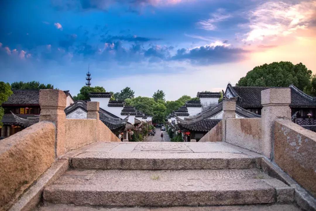 苹果最新处理器，小巷中的科技秘境探索