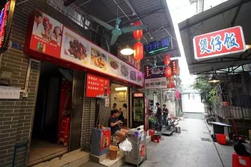 小巷中的隐秘美食天堂，张一张最新美食探索之旅