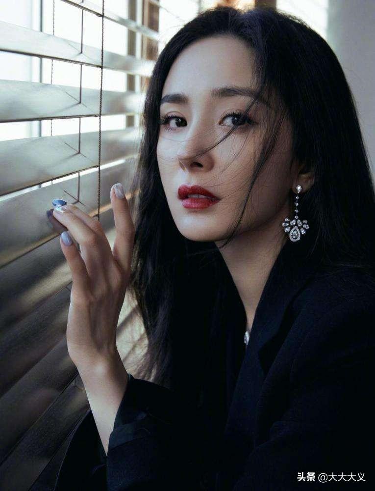 最新绝美写真集大放送，窒息之美震撼呈现！