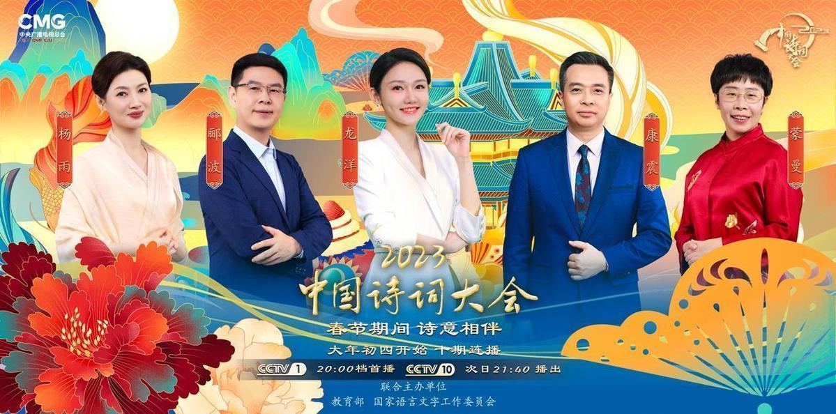 街角时尚盛宴，最新走秀揭示小巷深处的潮流脉搏