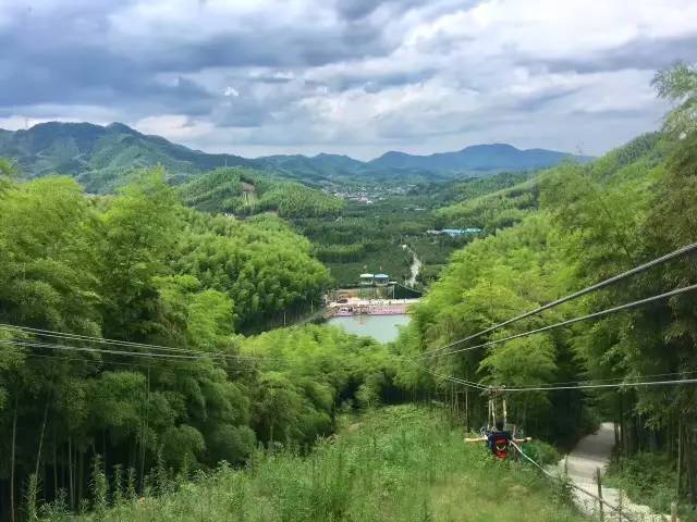 自然美景探索之旅