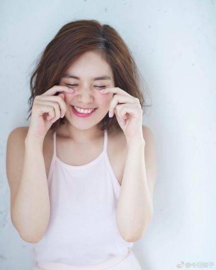 笕美和子最新写真照展现变化、学习与自信的力量之路