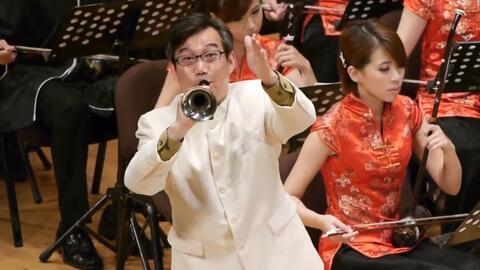 唢呐女博士法国演绎百鸟朝凤，传统文化与异国风情交融唤醒心灵平静之旅