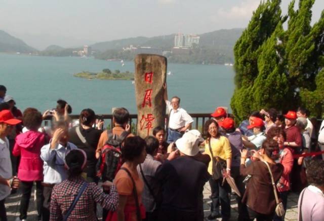 最新厕拍潮流，探寻自然美景，寻觅内心平和之旅