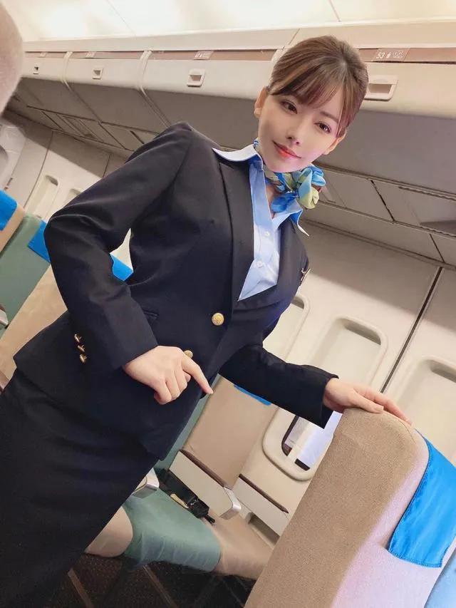 最新航空公司招聘信息及其影响，行业观点解析
