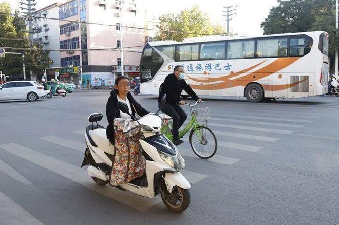 电瓶车上路新规及其影响概述