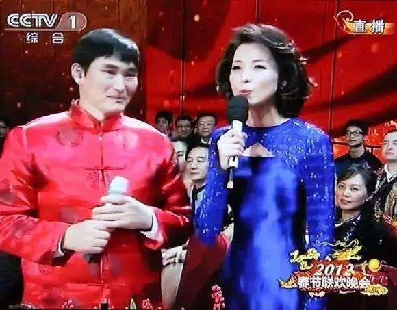朱之文大衣哥最新爆料，星光传奇与时代背景下的故事