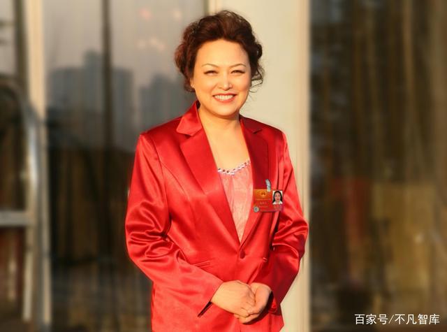董明珠崛起成为商界传奇女性，最新排名揭示其影响力与成就