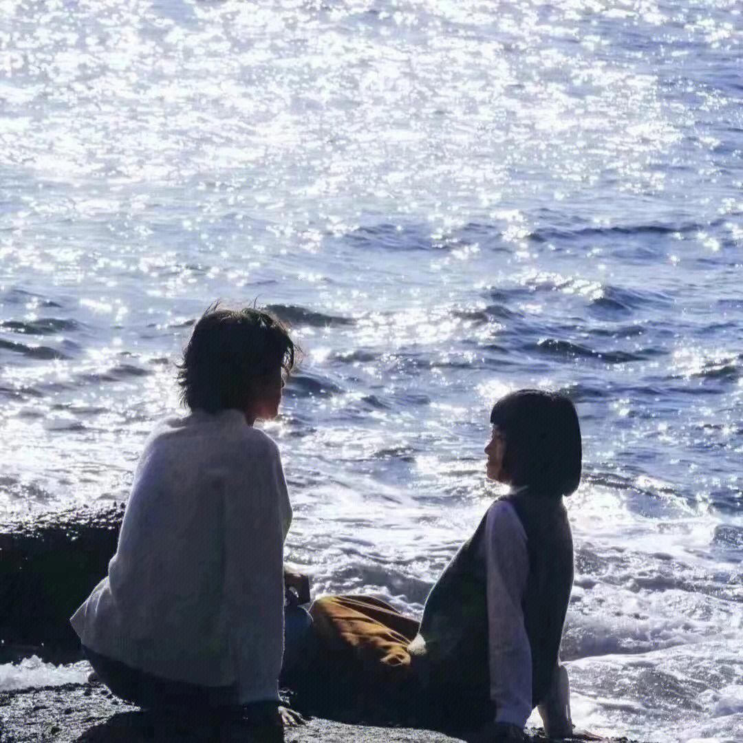 最新情侣海边头像，浪漫氛围中的情感交融