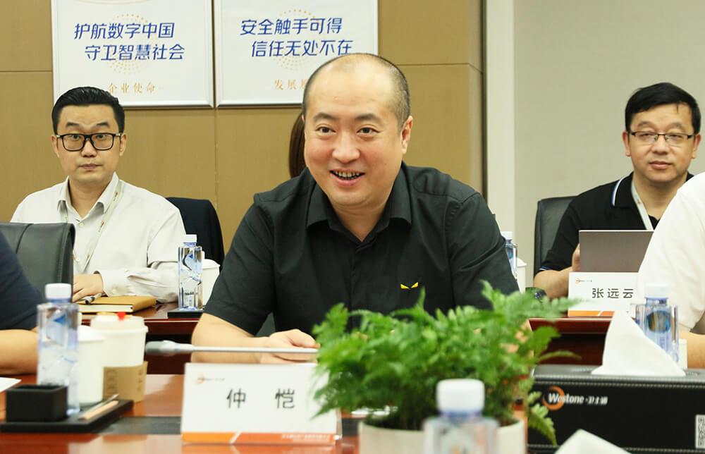 最新病毒疫情追踪，小明的日常与爱的纽带连结