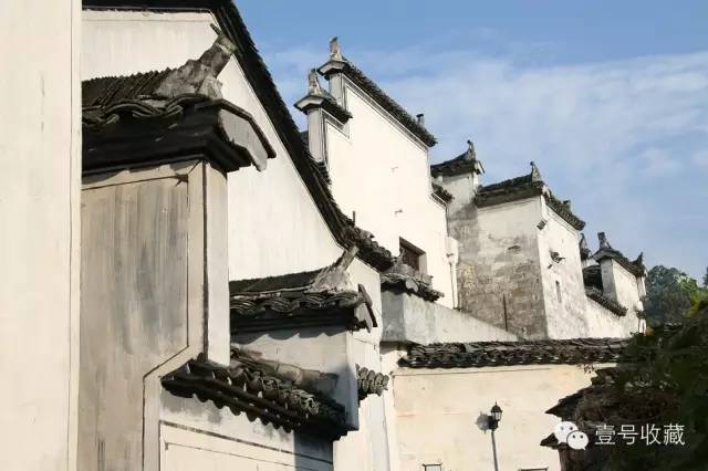 现代瓦房，建筑新典范的崛起