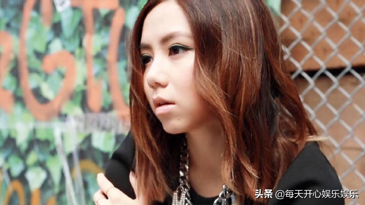 邓紫棋最新壁纸，探讨审美趋势与个人立场的选择